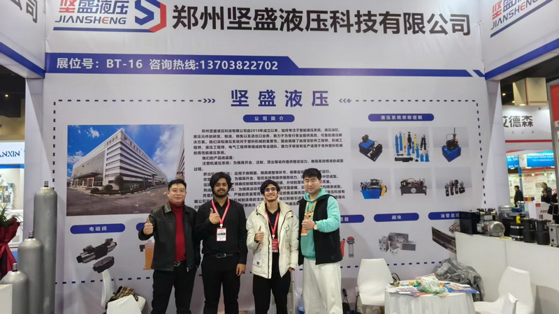 ������˲ι�֣��k8��������Ӯ��һ������Һѹչλ